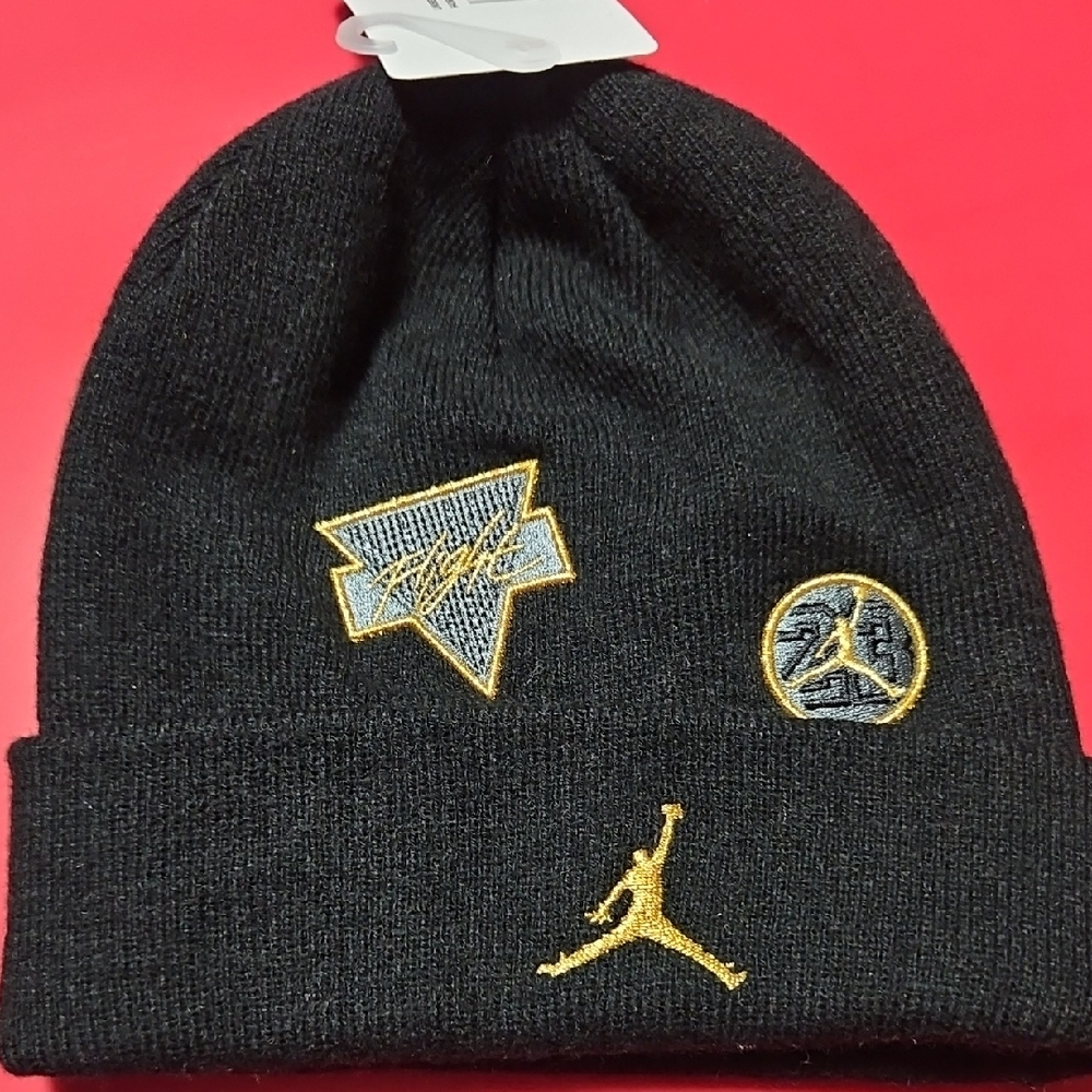 Jordan Kids’ See Me Shine Beanie: Black: New With Tags